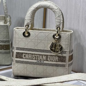 SA DIOR 디올 레이디 디 라이트 미디엄 토트백 M0565   24 x 20 x 11cm