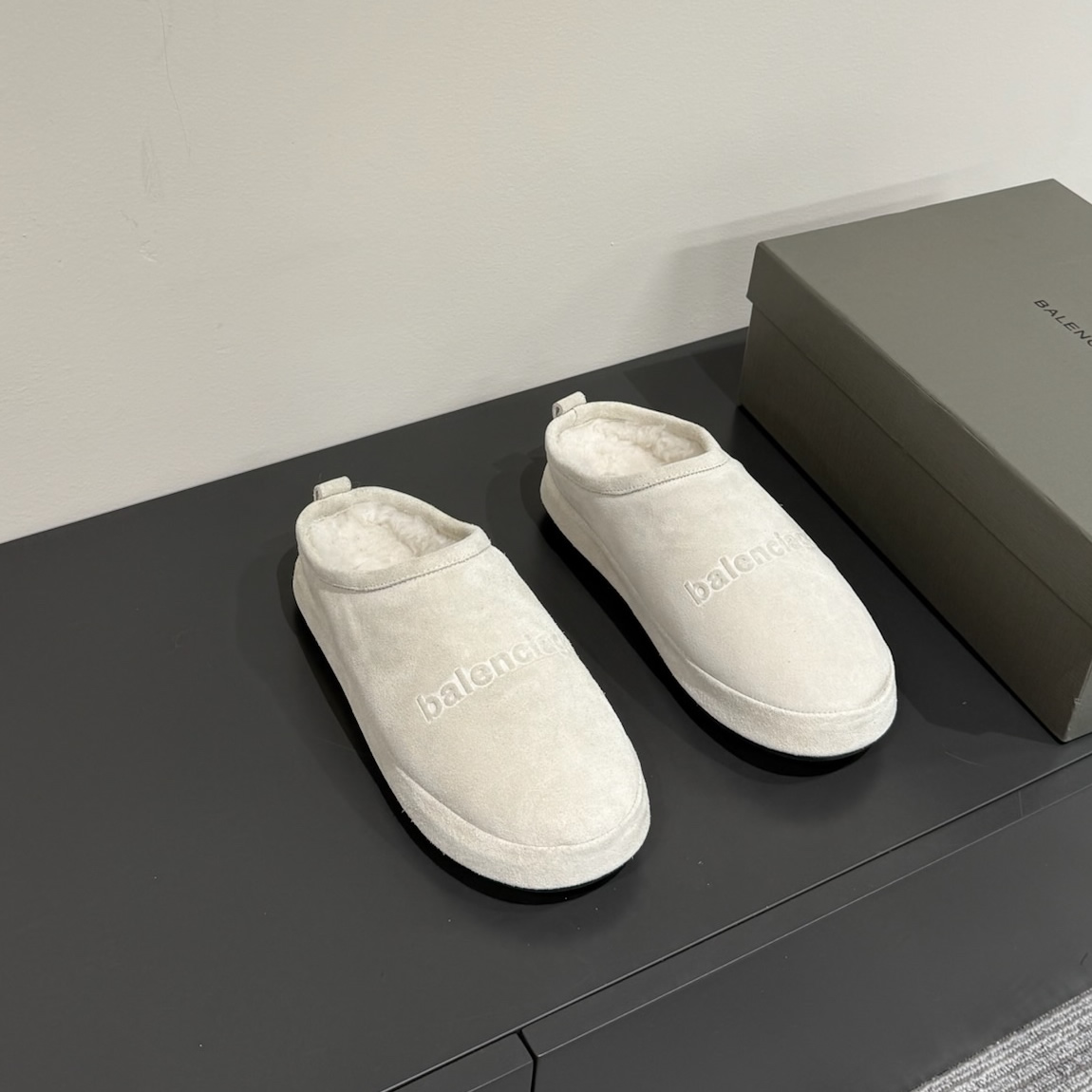 Balenciaga Alaska suede slippers