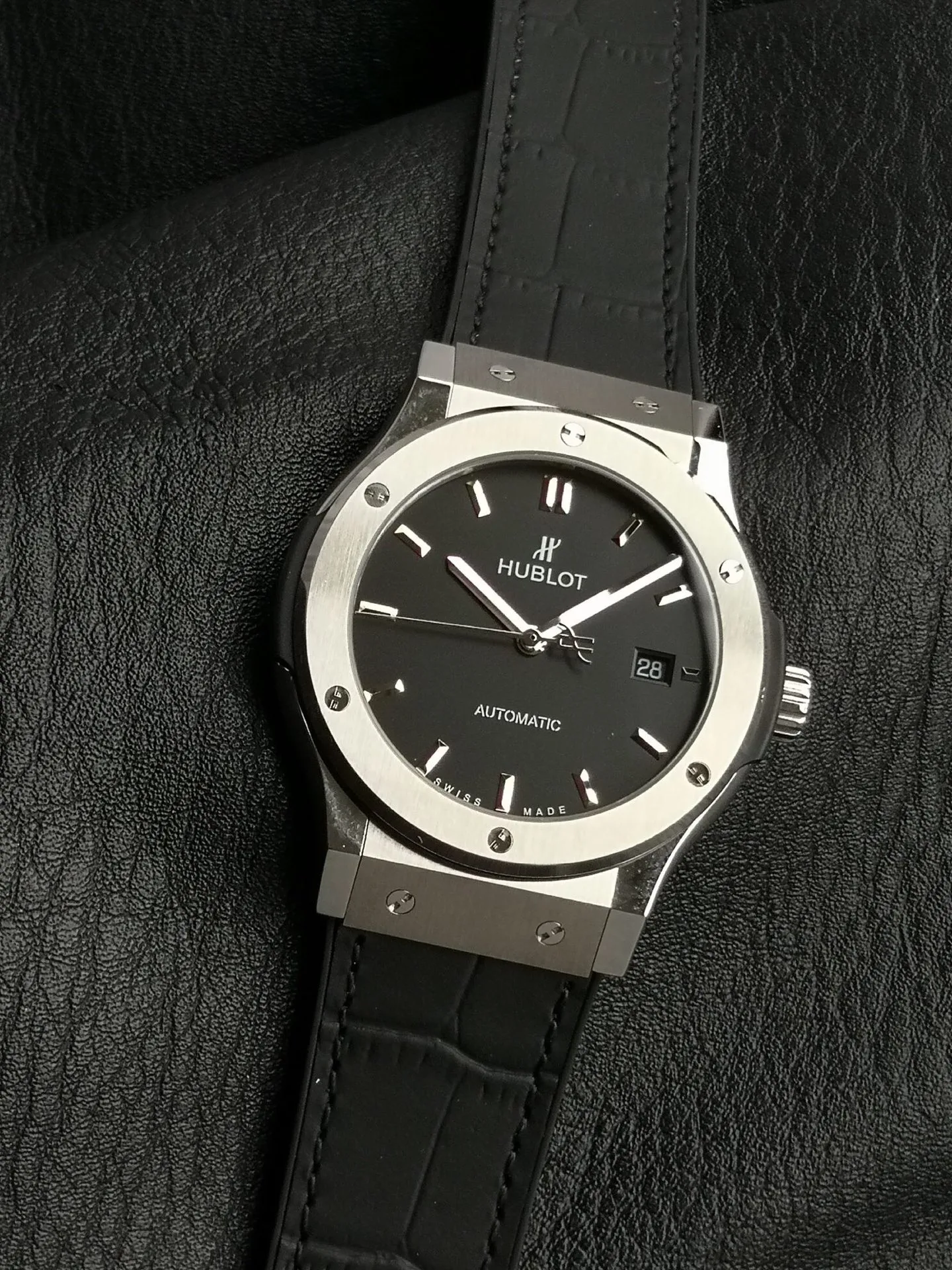 HB l HUB1110 l 42mm l Hublot Classic Fusion