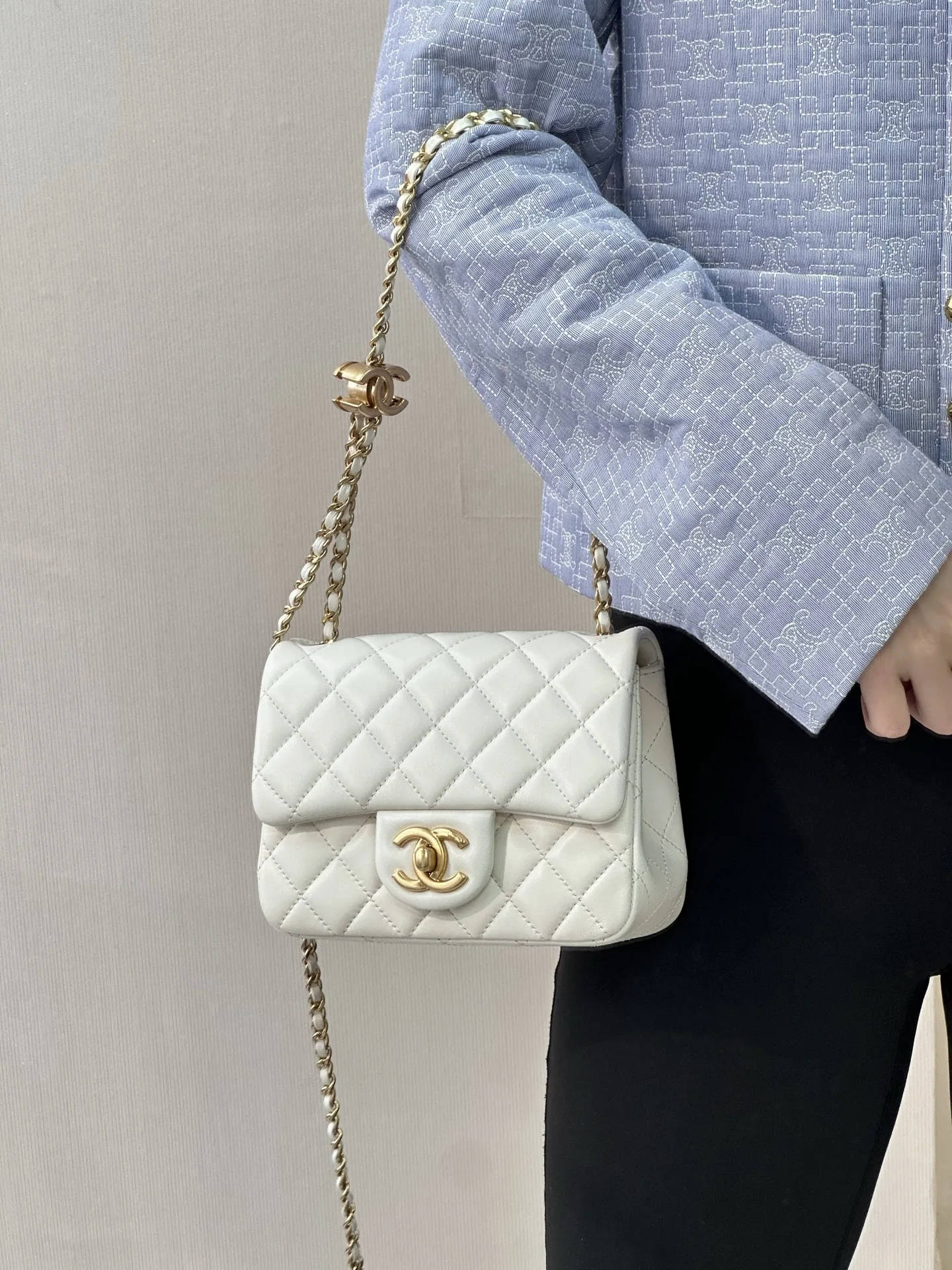샤 ƆC 넬 Mini Flap Bag  AS5758  13.5/17/8cm