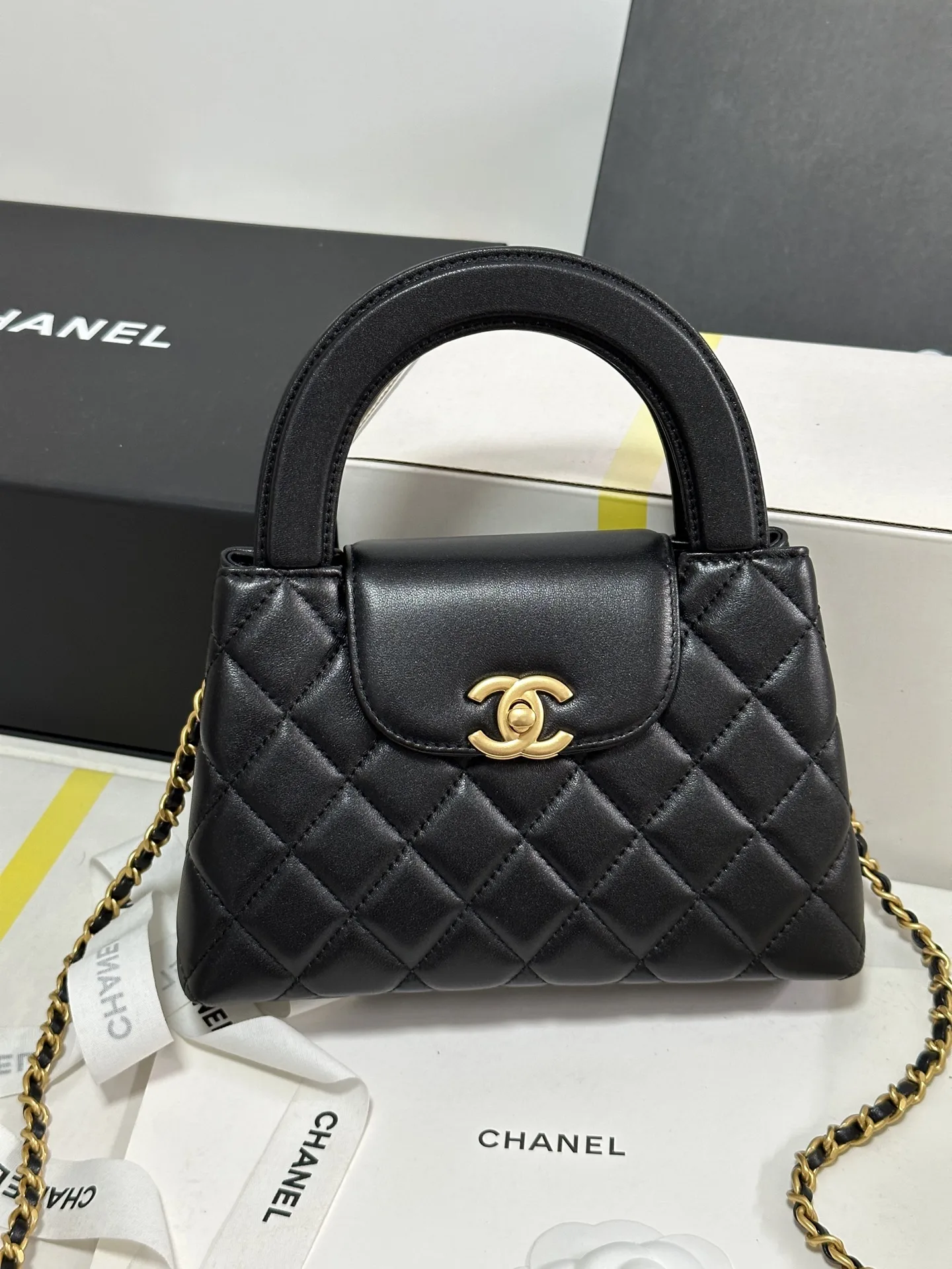 Chan*e* 25C kelly bag AS4416 19cm x 13 cm x 7cm