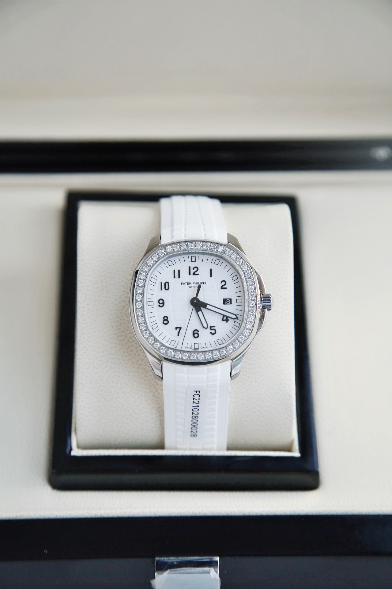 쿼츠 무브먼트 파텍필립 5269/200R  38mm l 다이아몬드.