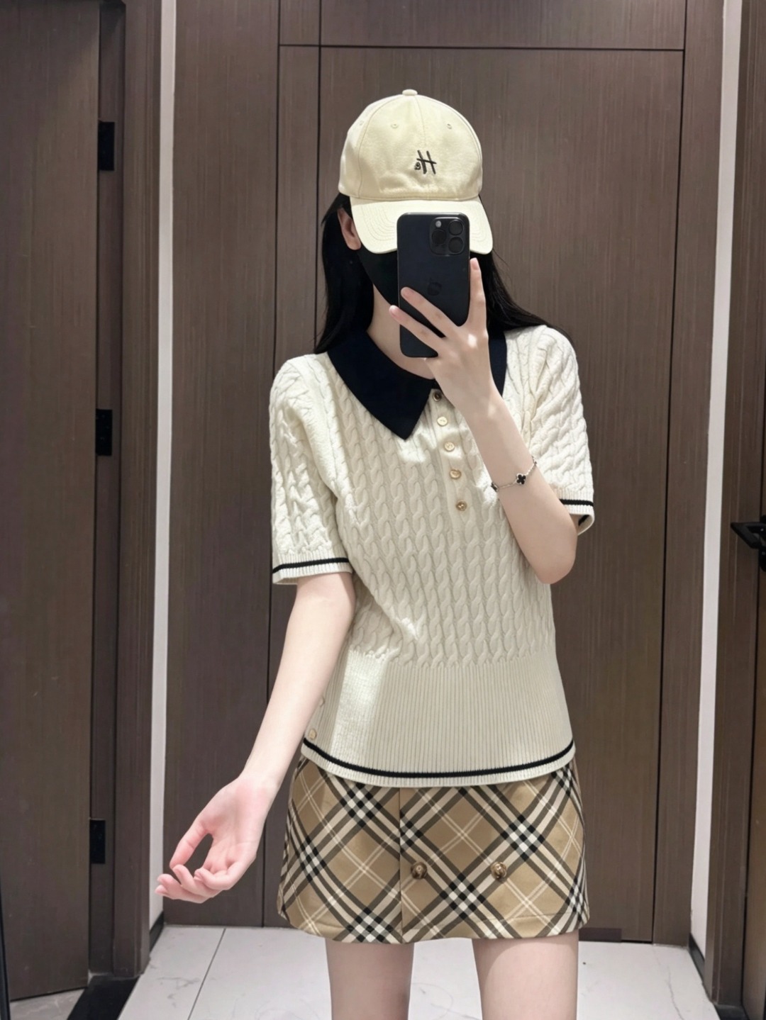 톰브라운 배색 카라 케이블 스티치 반팔 폴로 니트