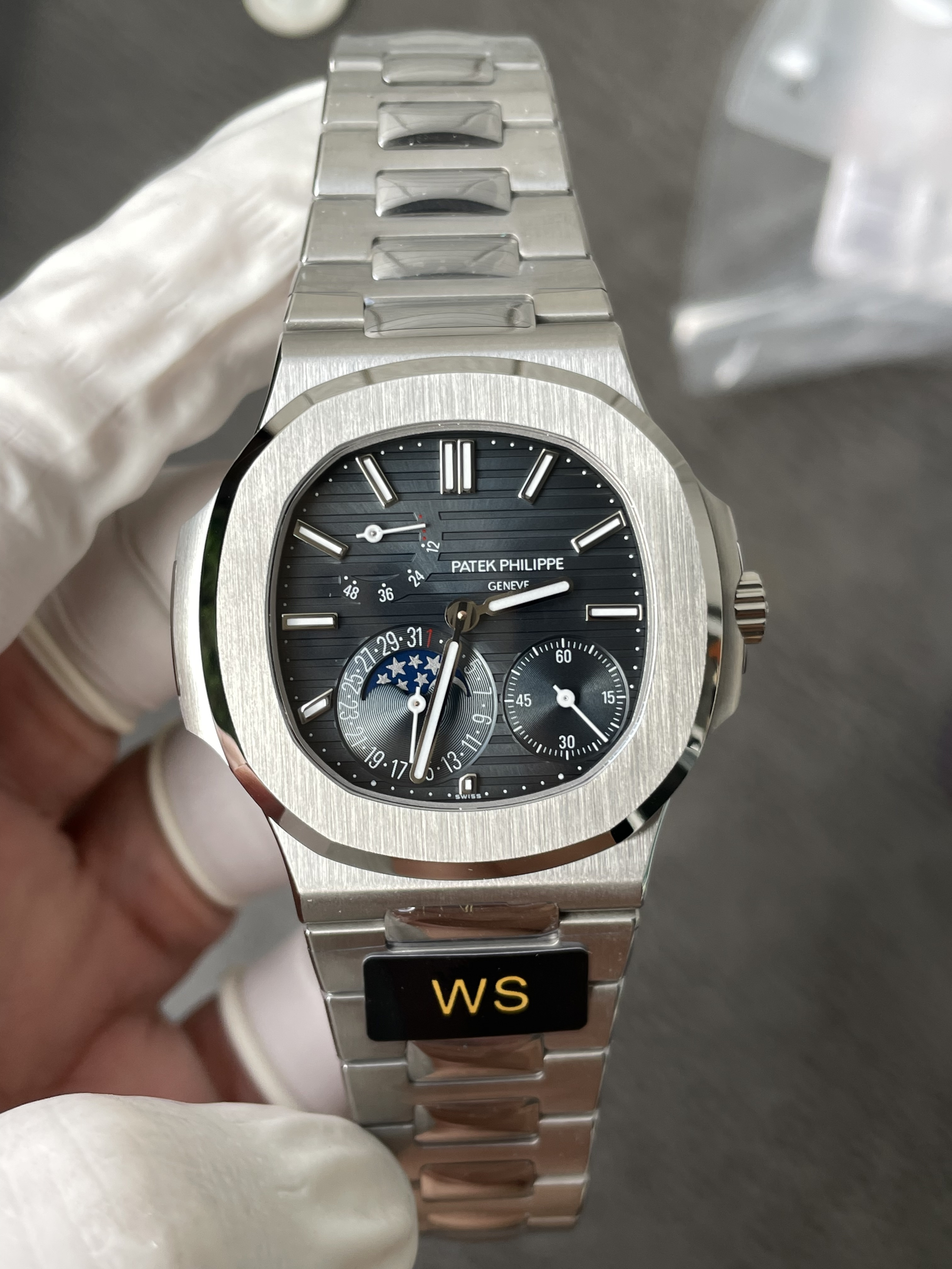 WS l cal:240 무브먼트 l 40mm l 파텍 필립 노틸러스 5712