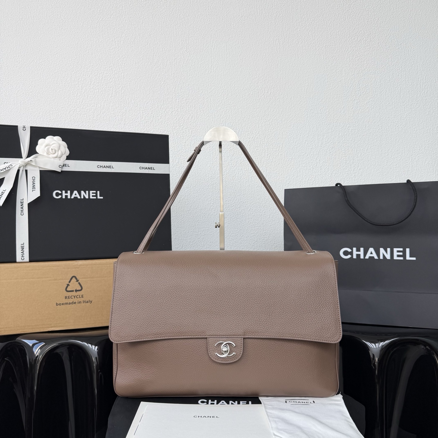 26S CF Maxi Flap Bag 38cm