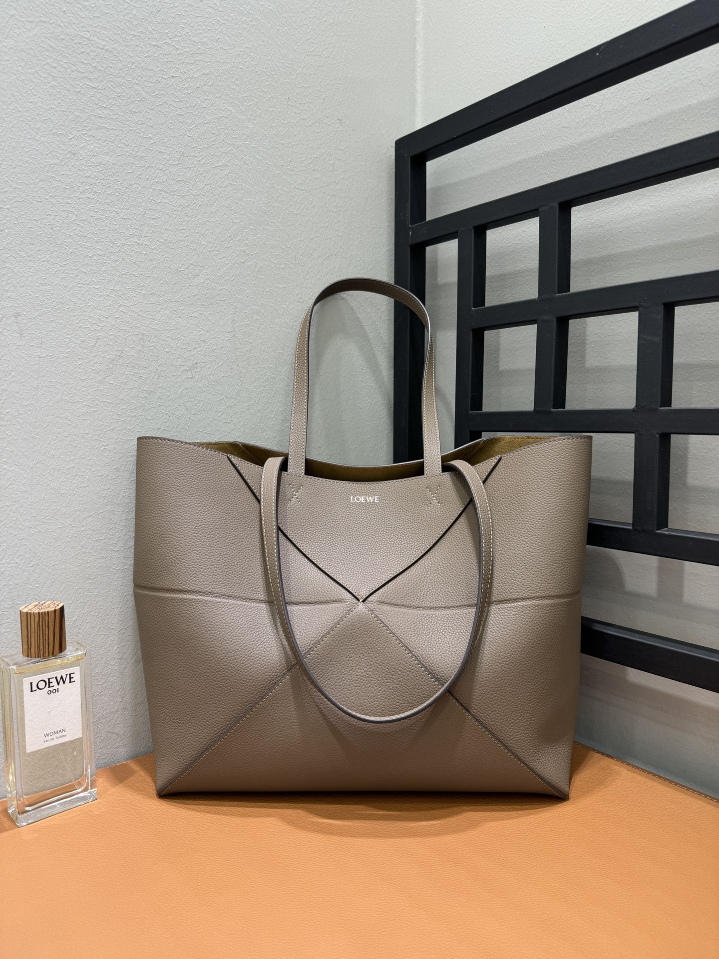 로에베  퍼즐 폴드 토트  31.5*12.5*29cm