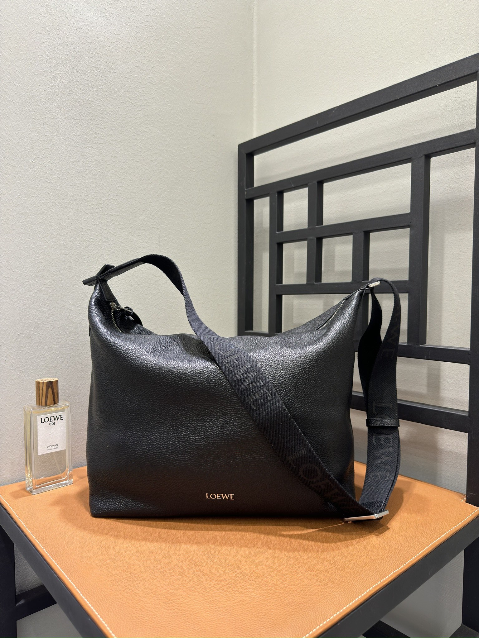 로에베 Cubi 숄더 백  44*18*30cm