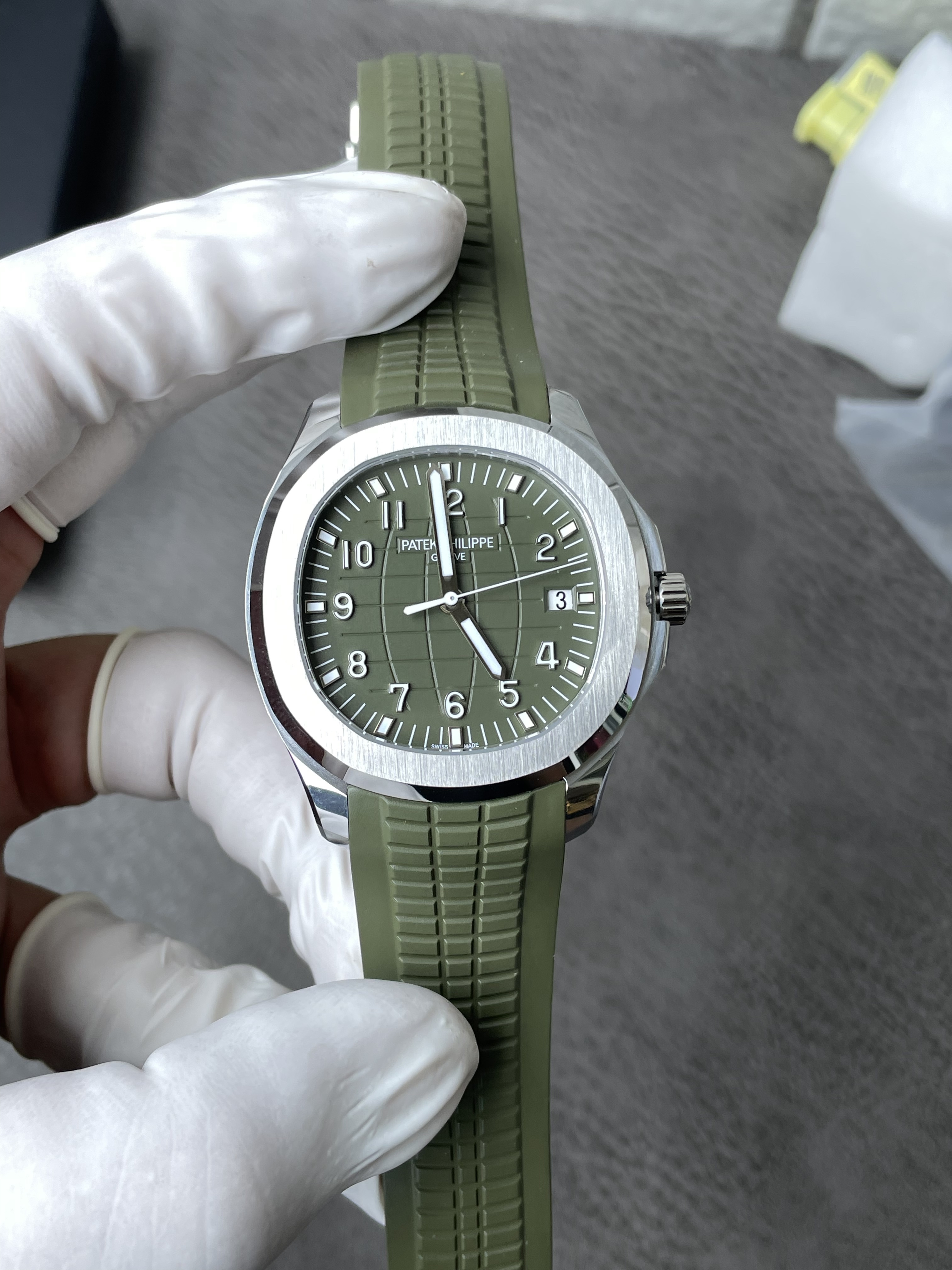 WS | 330 무브먼트 l 40mm l 파텍필립 아쿠아넛 5168G  150g