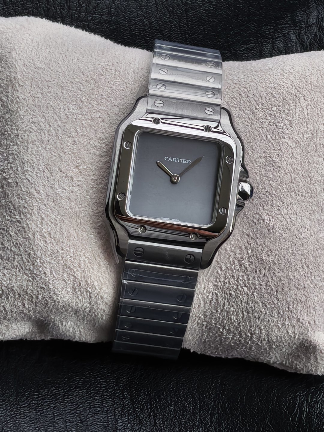 8848F l 쿼츠 무브먼트 l 27×34mm l 까르띠에 산토스 W2SA0033