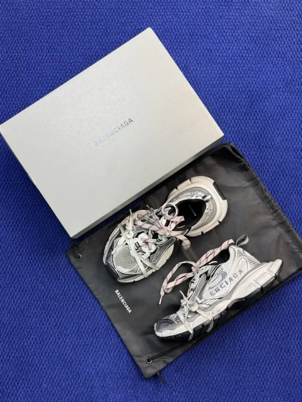 BALENCIAGA 3XL Sneakers