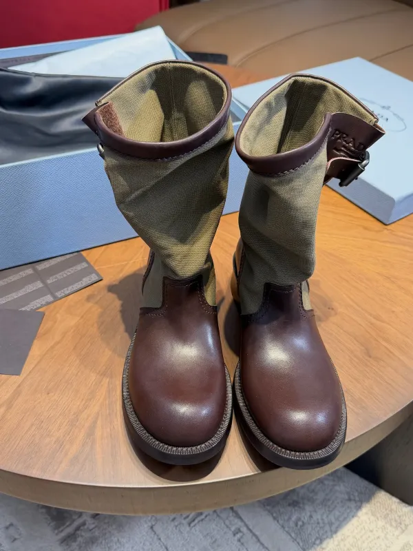 프라다 Leather mid-calf boots